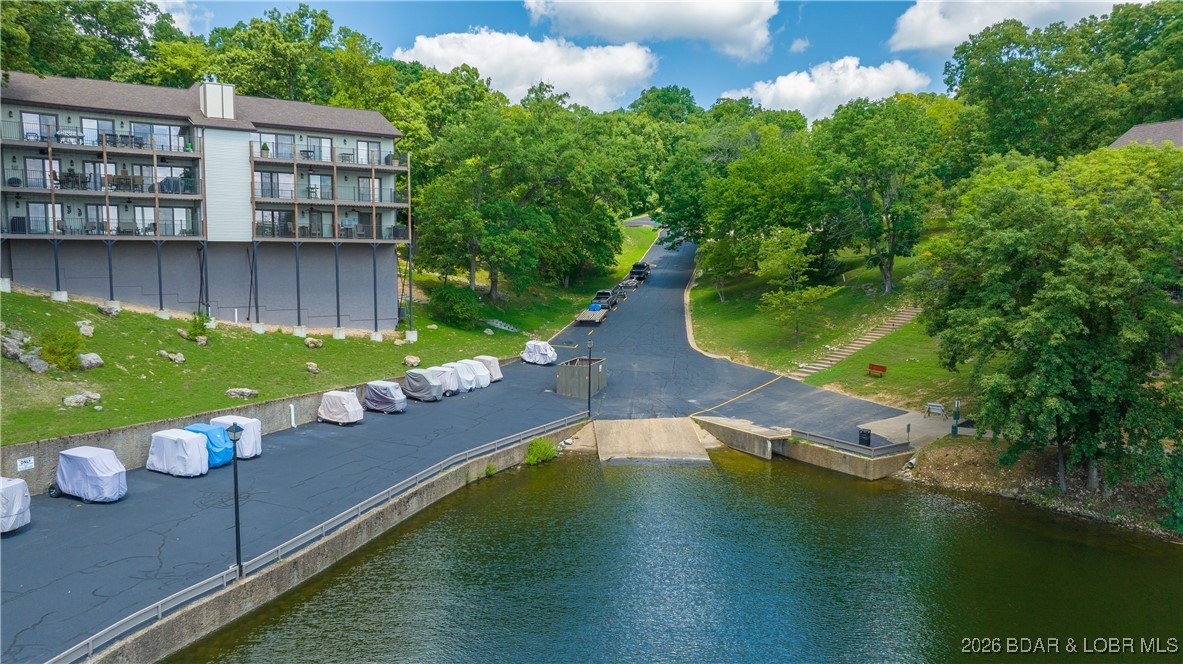 Waters Edge Condominium - Residential