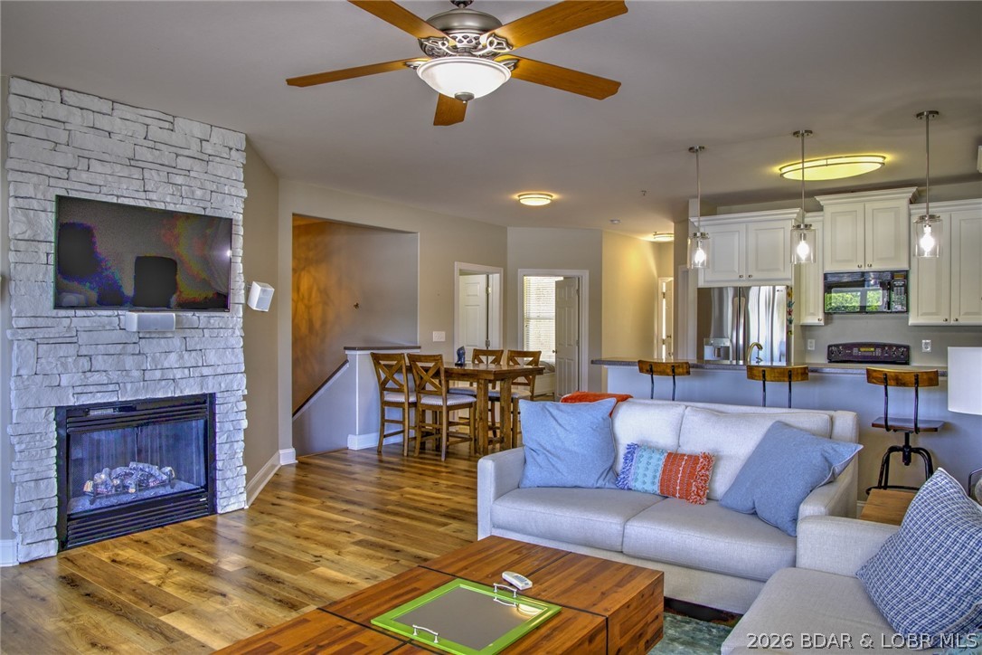 Newport Condominium - Residential