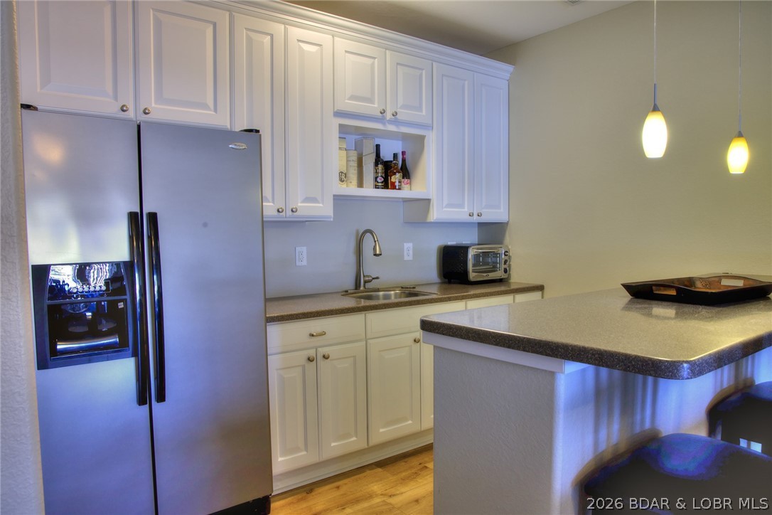 Newport Condominium - Residential