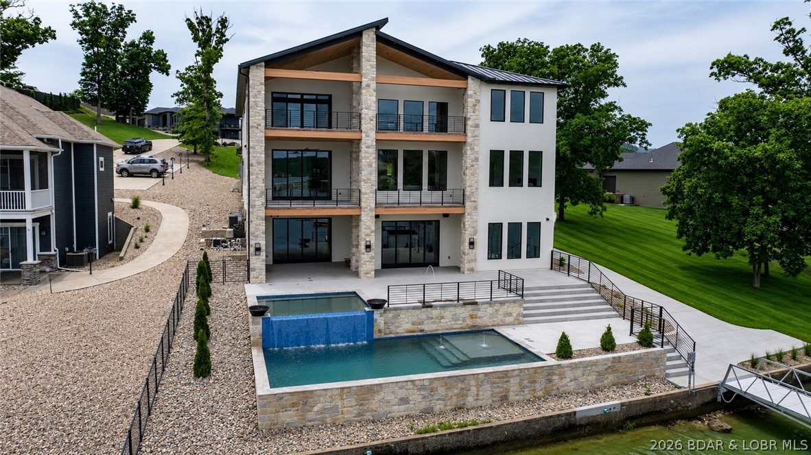 Casas Del Lago - Residential