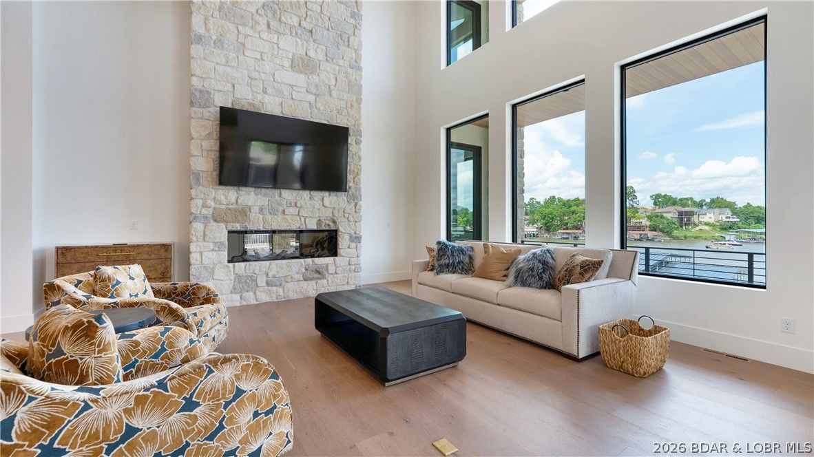 Casas Del Lago - Residential