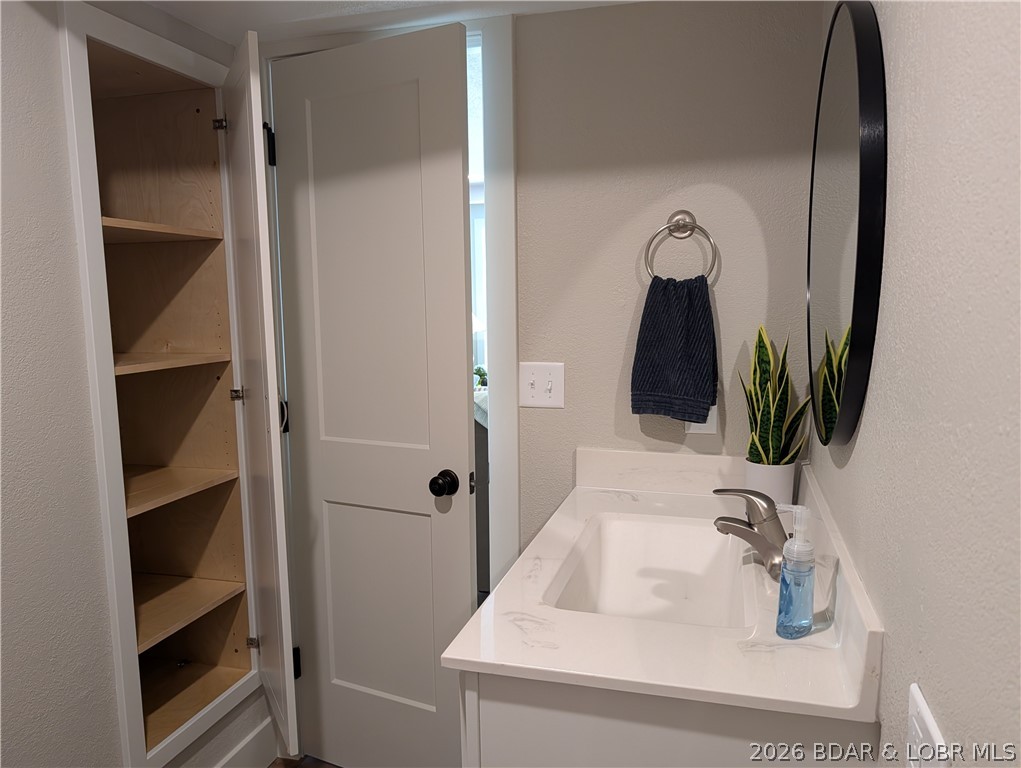 Coffman Bend #13 - Residential