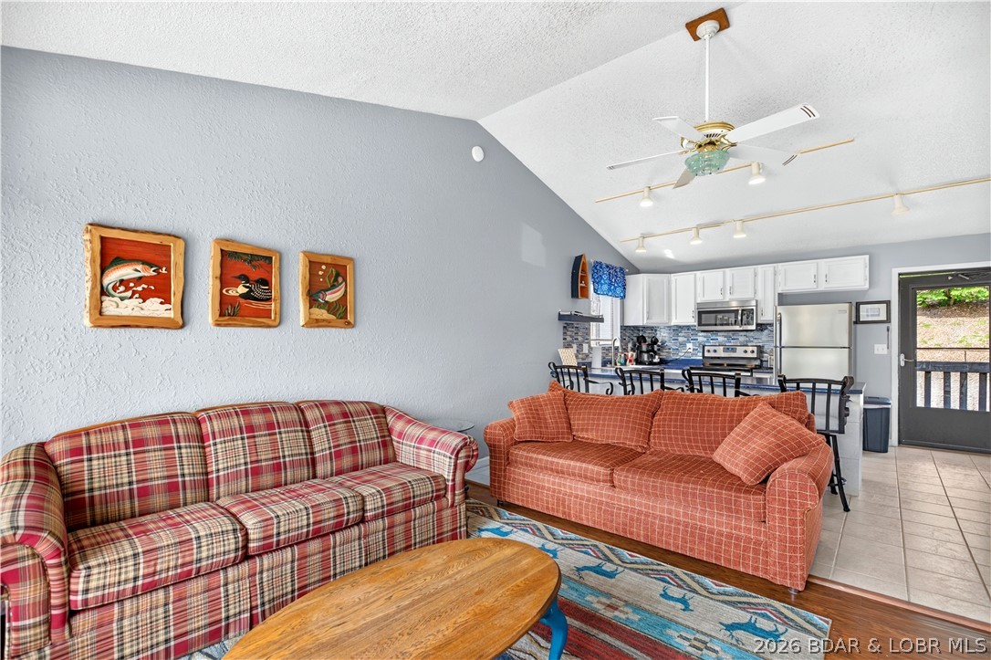 Southwood Shores Condominium - Residential