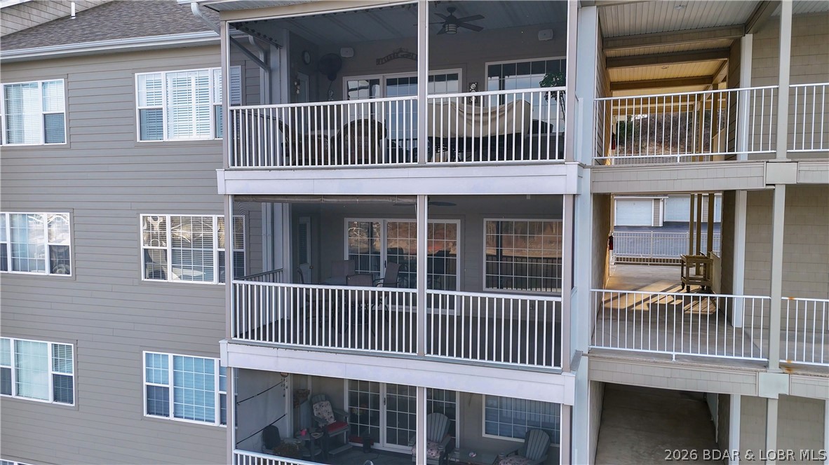 Lighthouse Pointe Condominium - Residential