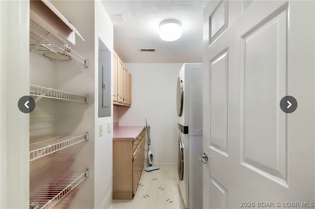 The Falls Condo - Residential