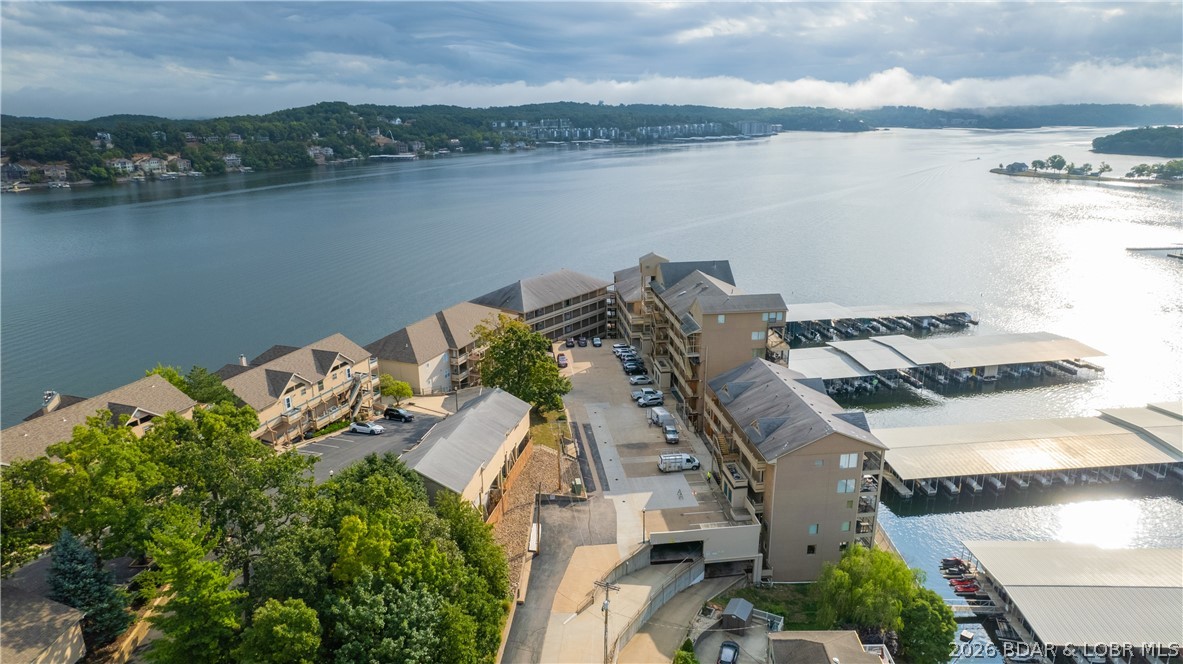 The Falls Condo - Residential