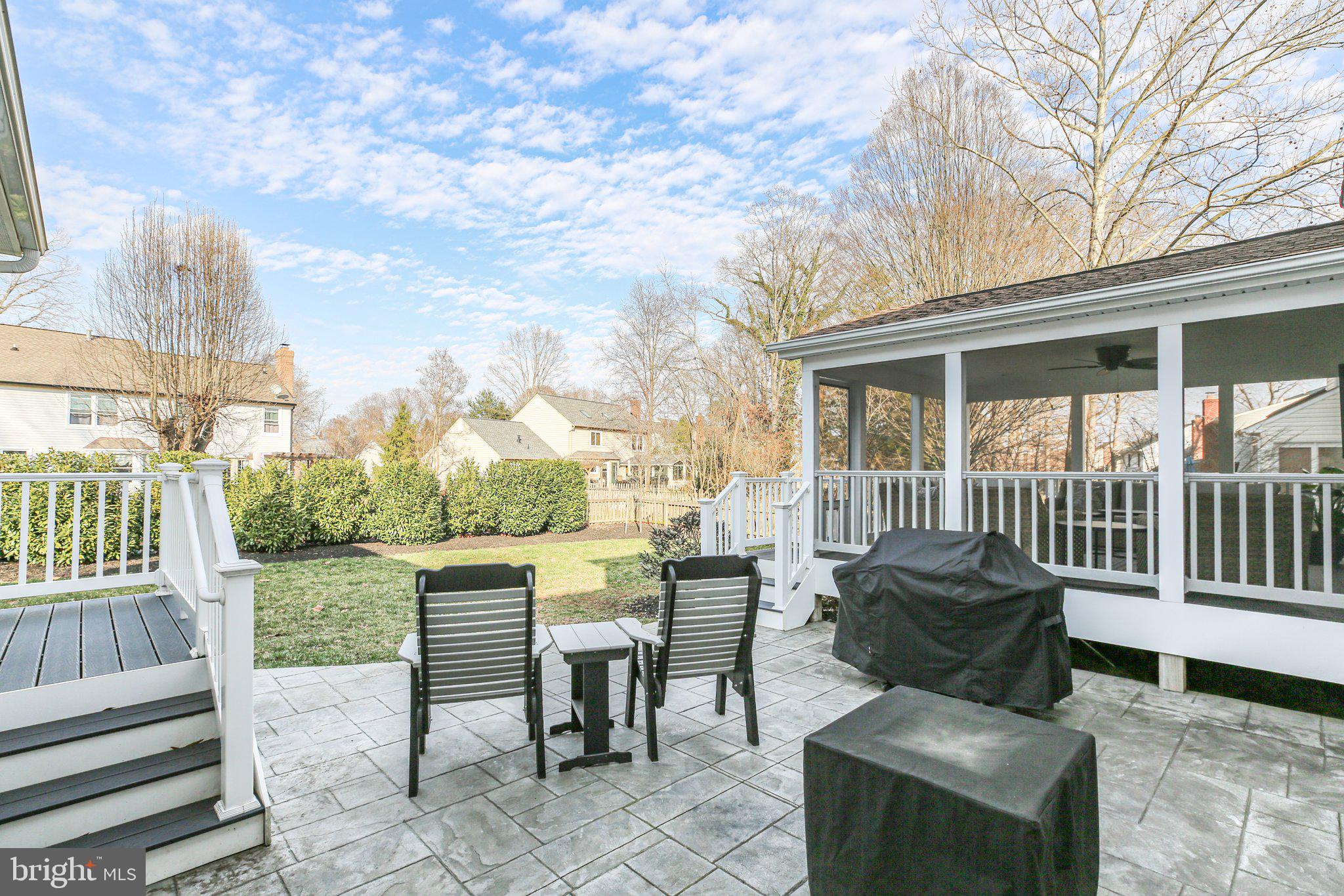 FOX POINT - Residential