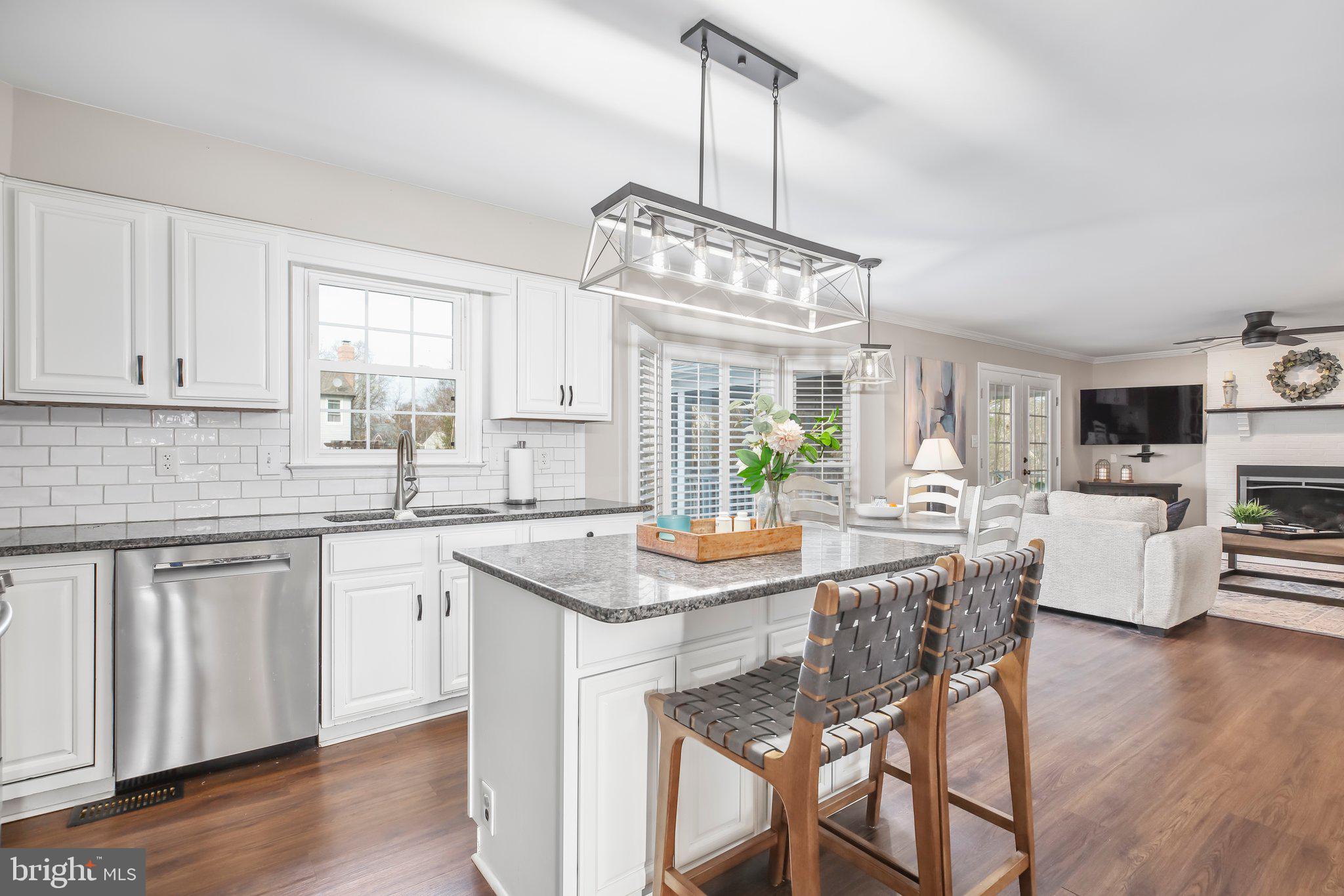 FOX POINT - Residential