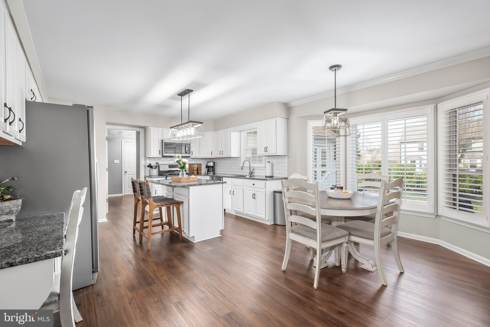 FOX POINT - Residential