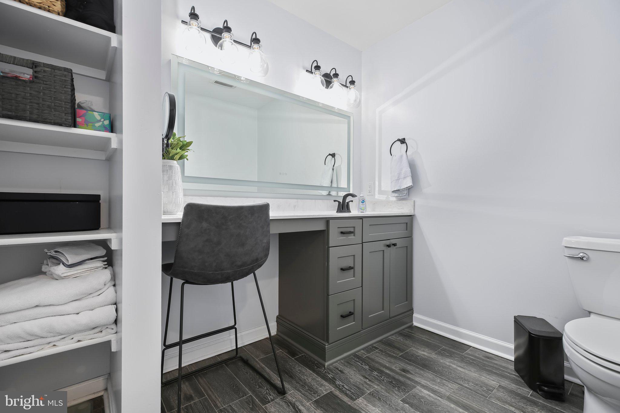 FOX POINT - Residential