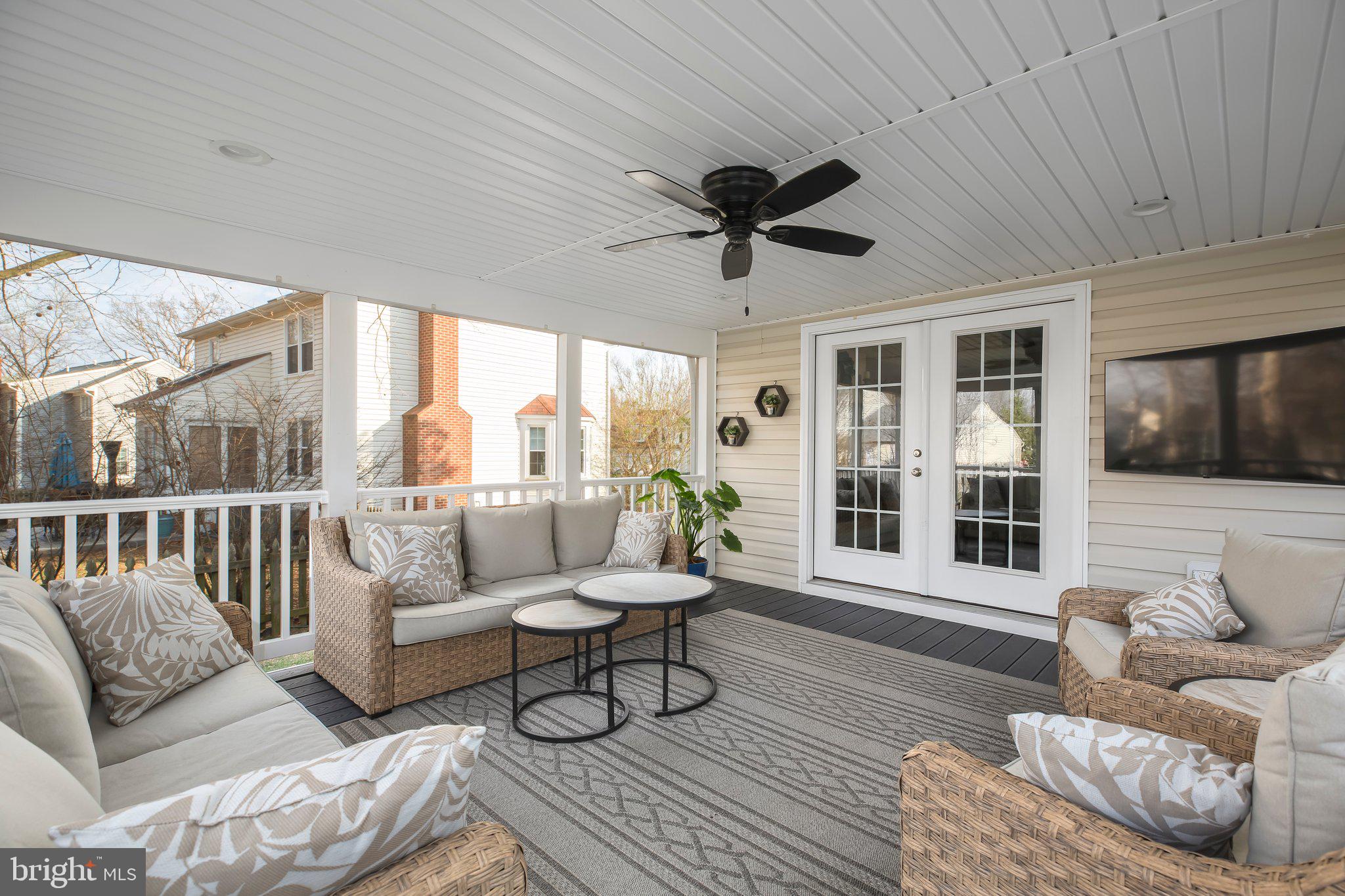 FOX POINT - Residential