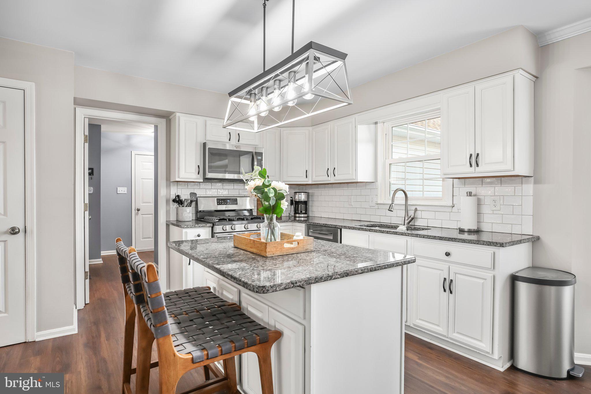 FOX POINT - Residential
