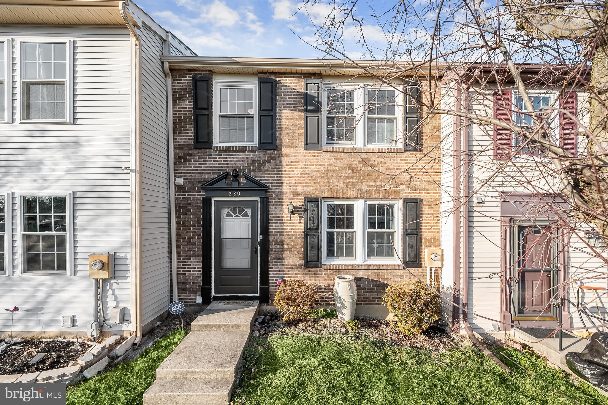 AMBER MEADOWS - Residential