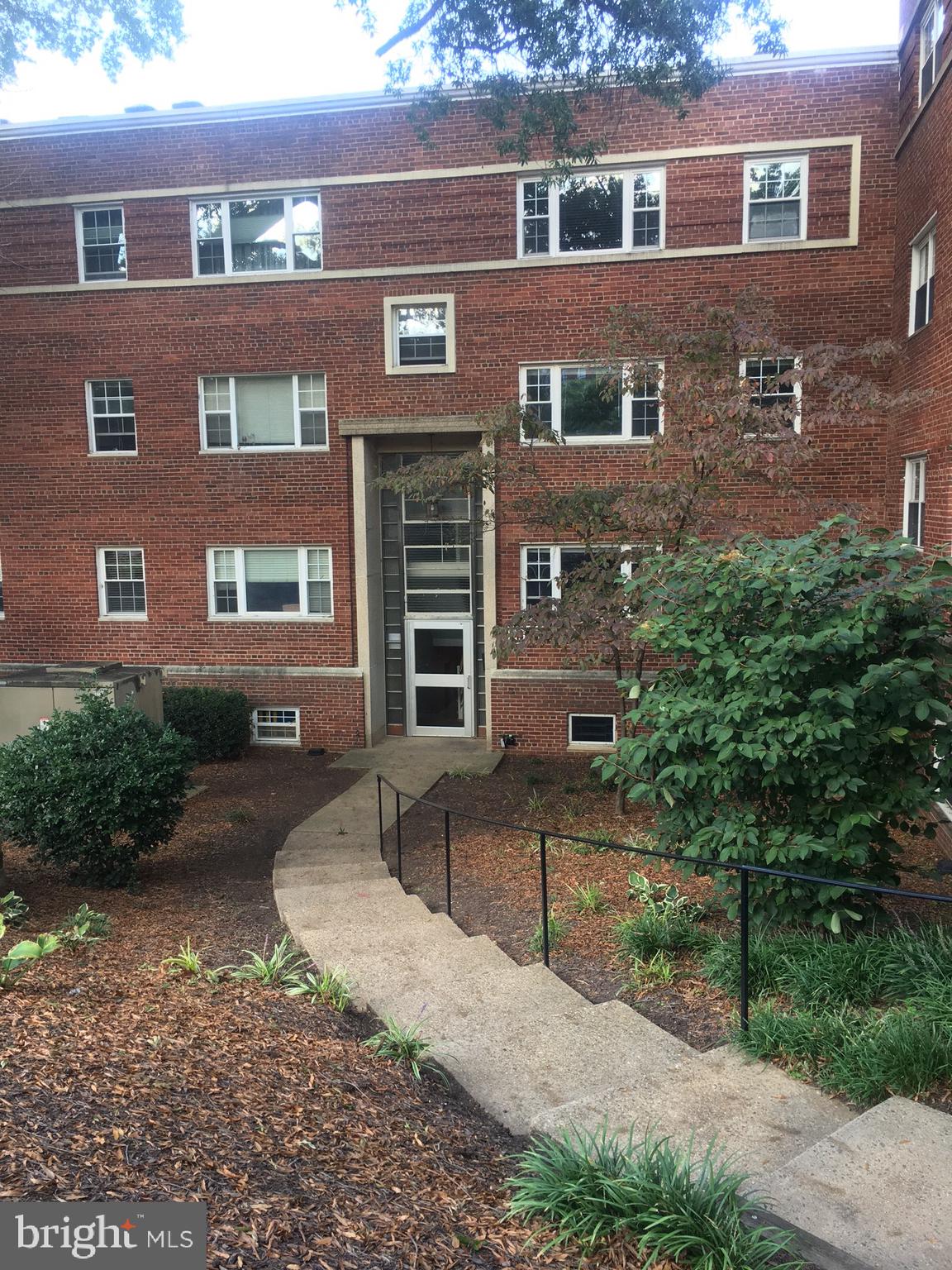 WESTMORELAND TERRACE - Residential Lease