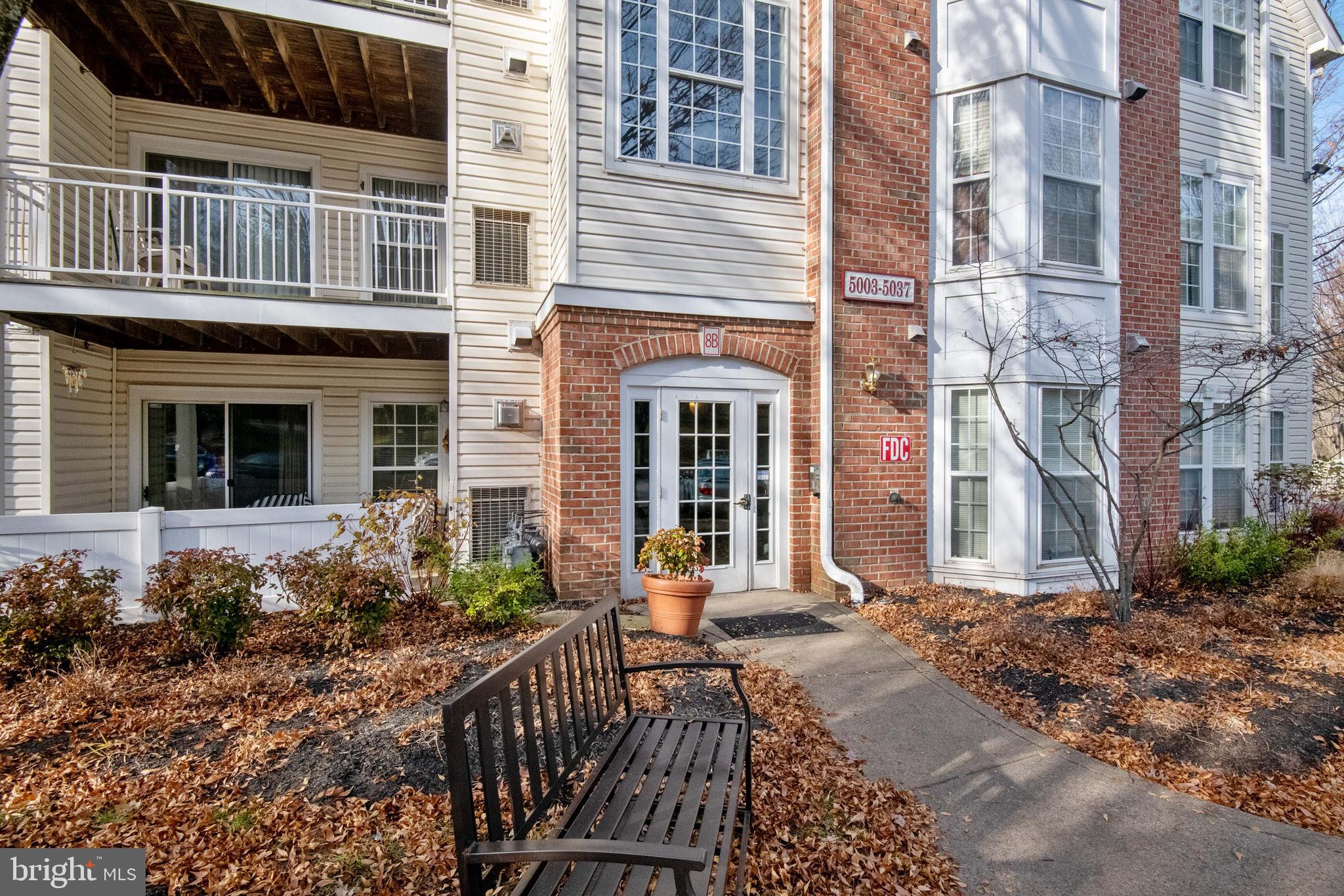 SILVERBROOK FARMS - Residential