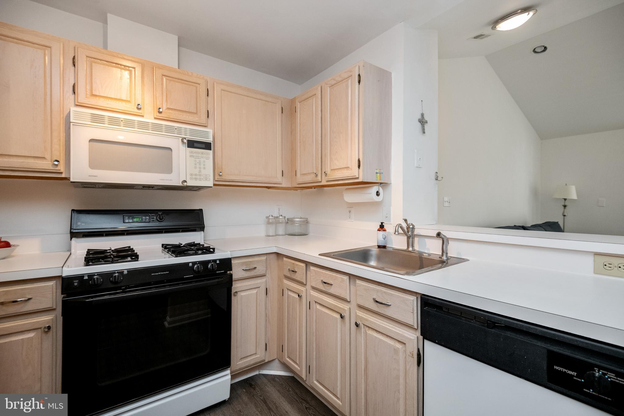 SILVERBROOK FARMS - Residential
