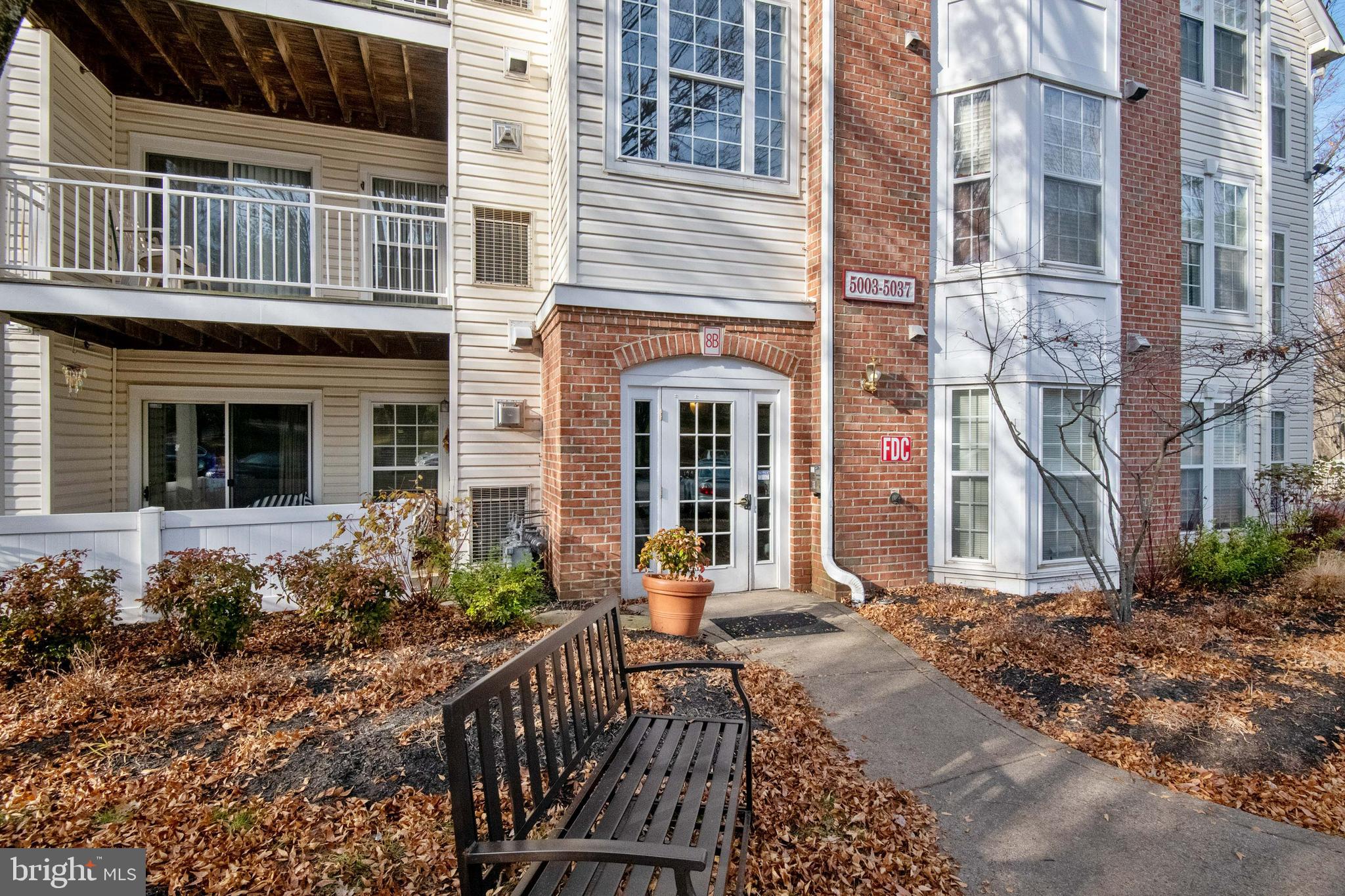SILVERBROOK FARMS - Residential
