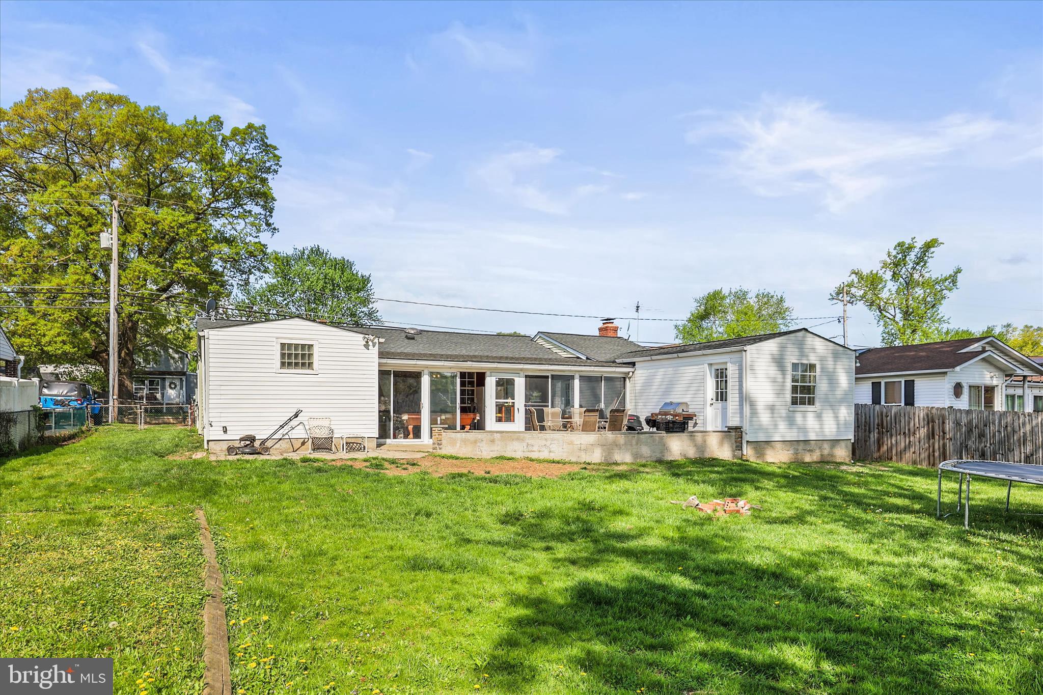 LODGE FOREST MANOR - Residential