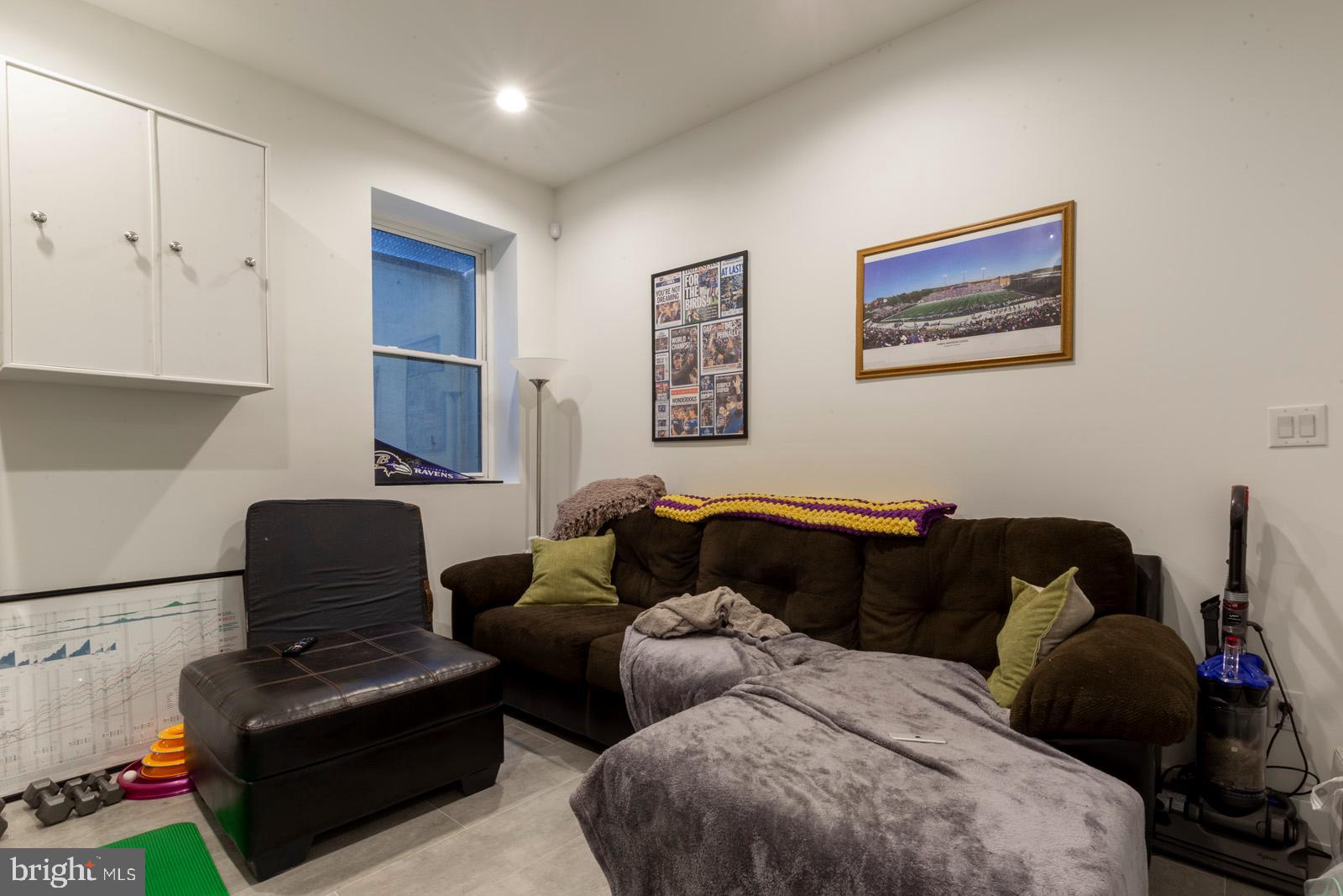 OLDE KENSINGTON - Residential Lease