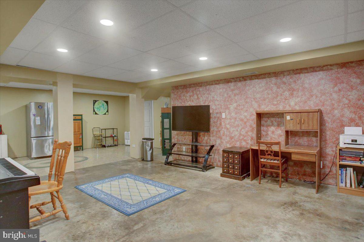 MELROSE MEADOWS - Residential
