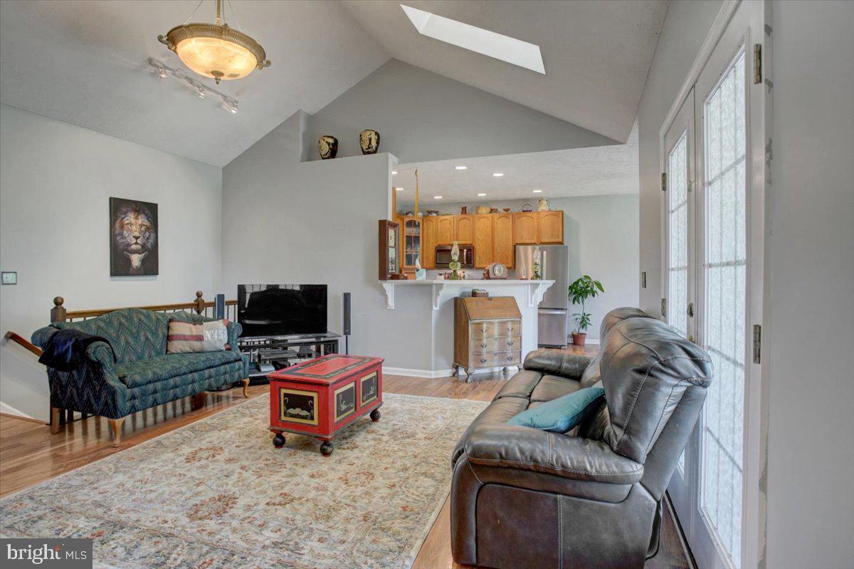 MELROSE MEADOWS - Residential