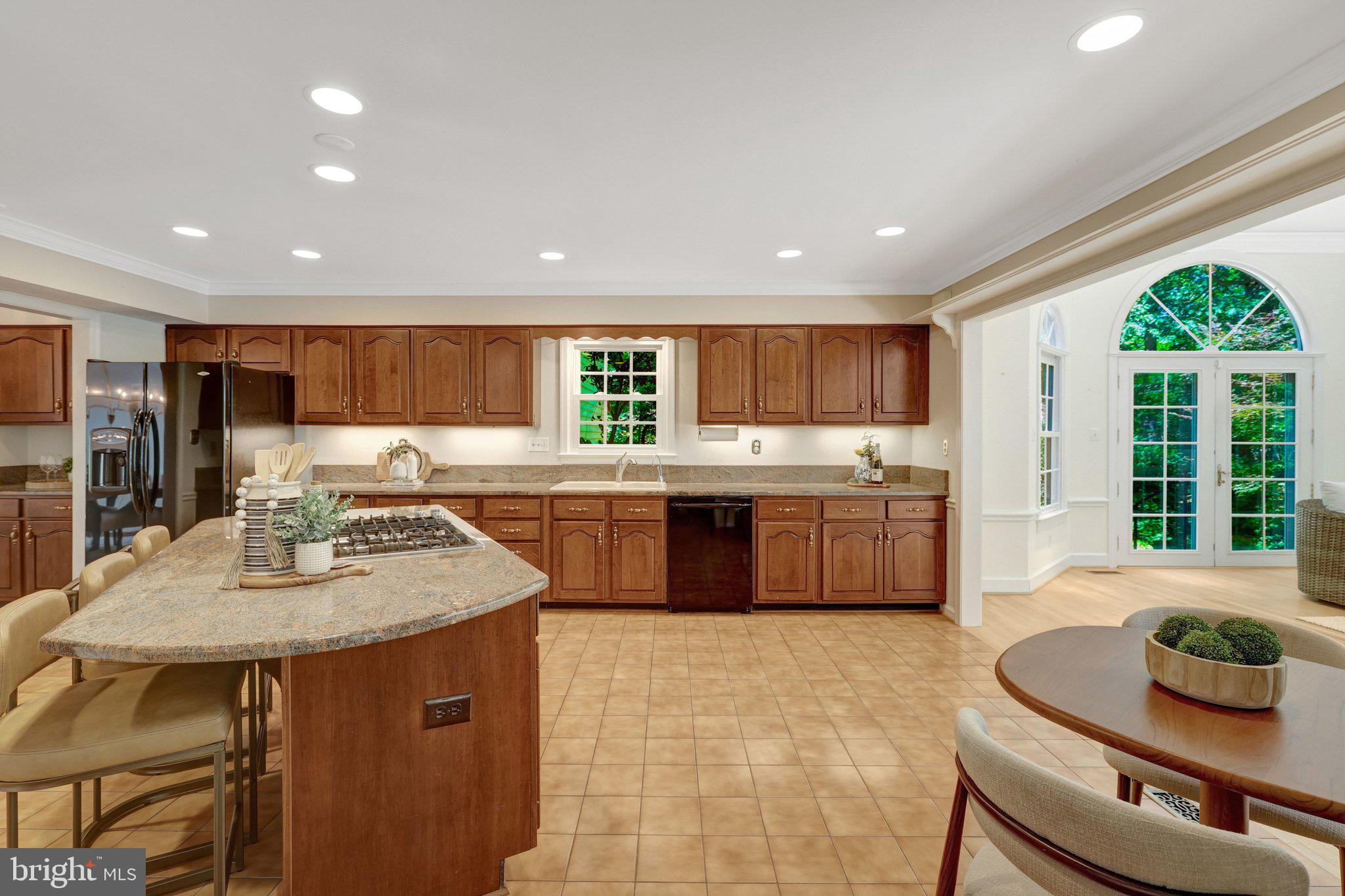 PINE RIDGE - Residential