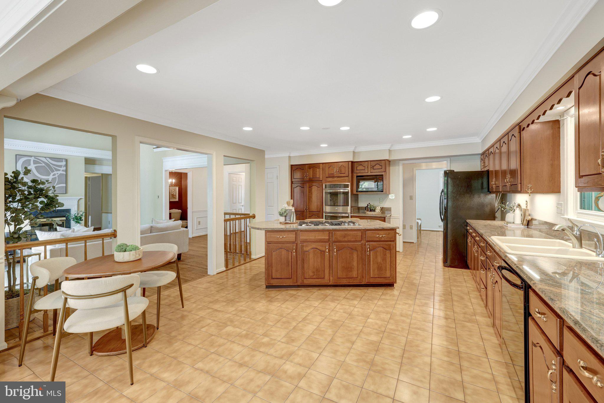 PINE RIDGE - Residential