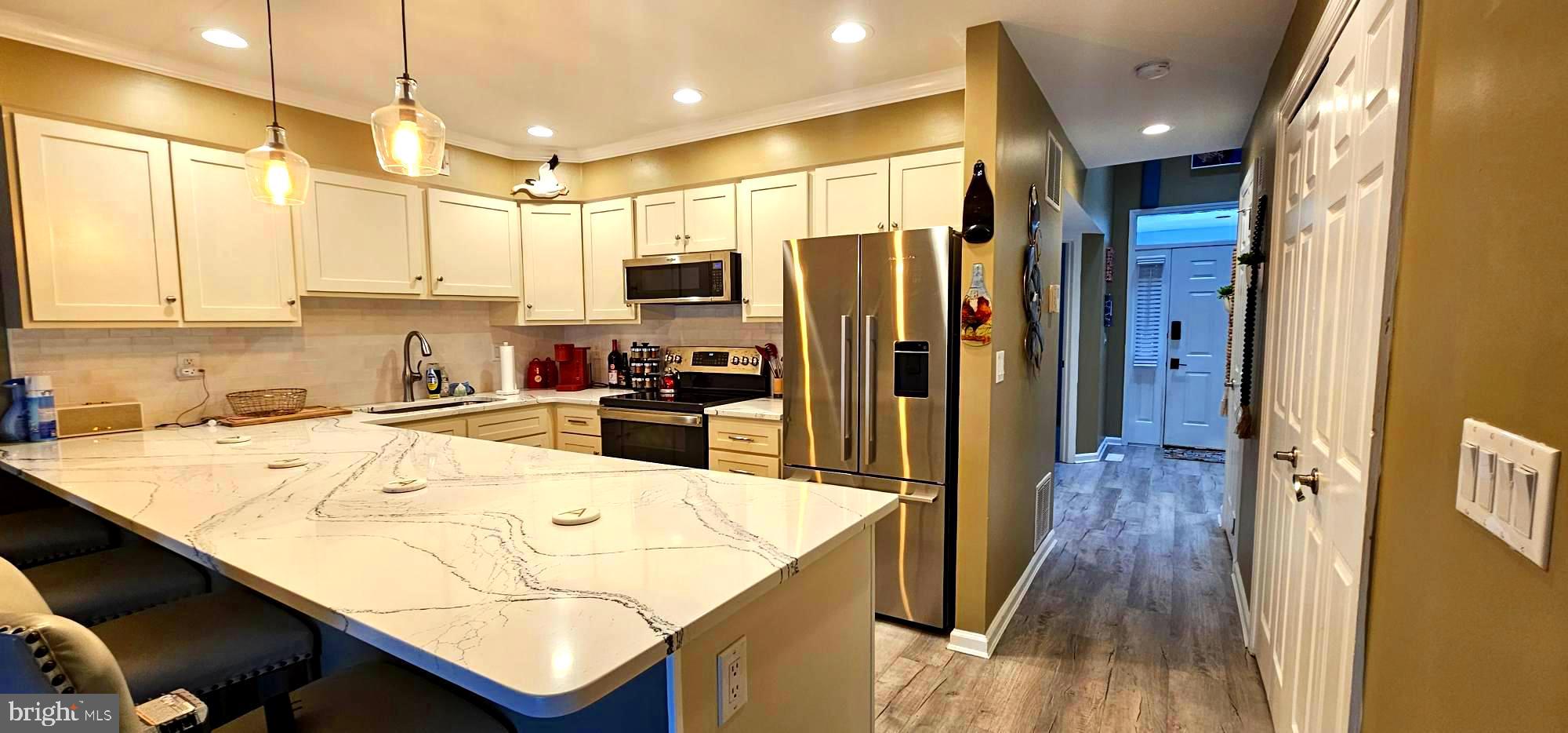 RIVER OAK - Residential