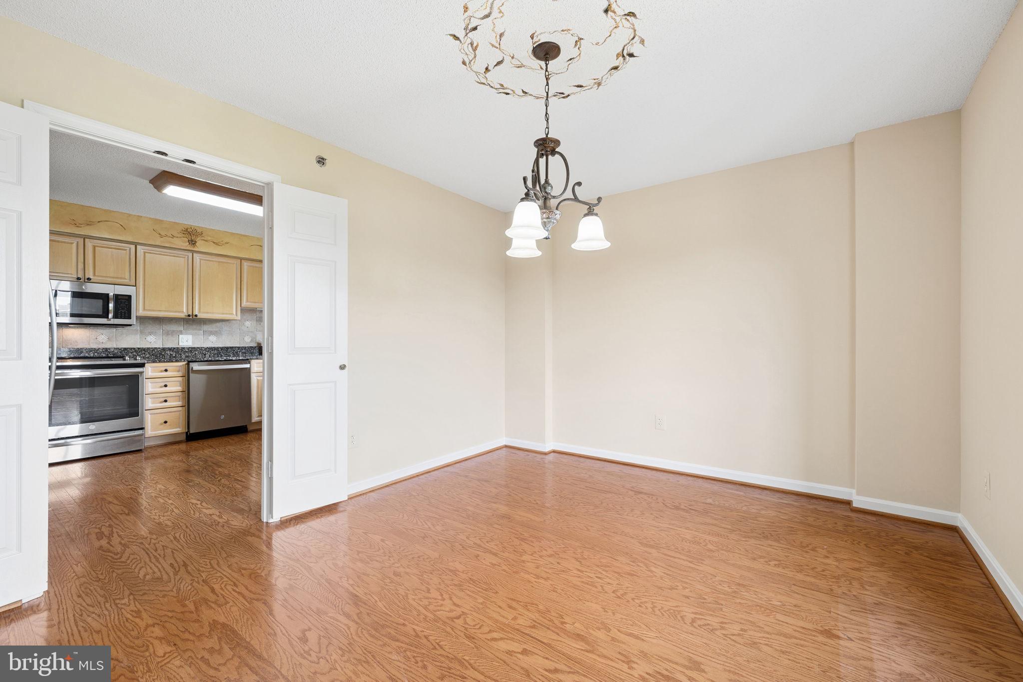 RIVERBEND LEISURE WORLD - Residential