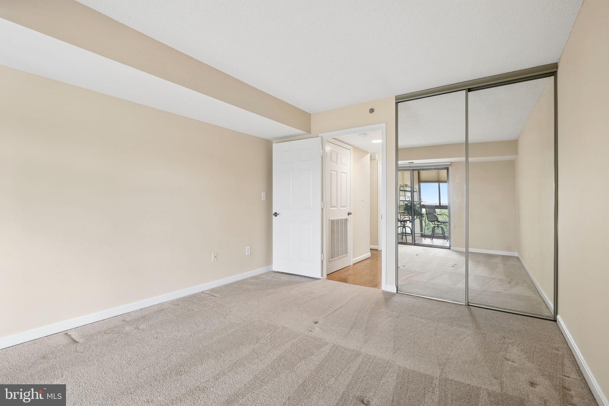 RIVERBEND LEISURE WORLD - Residential