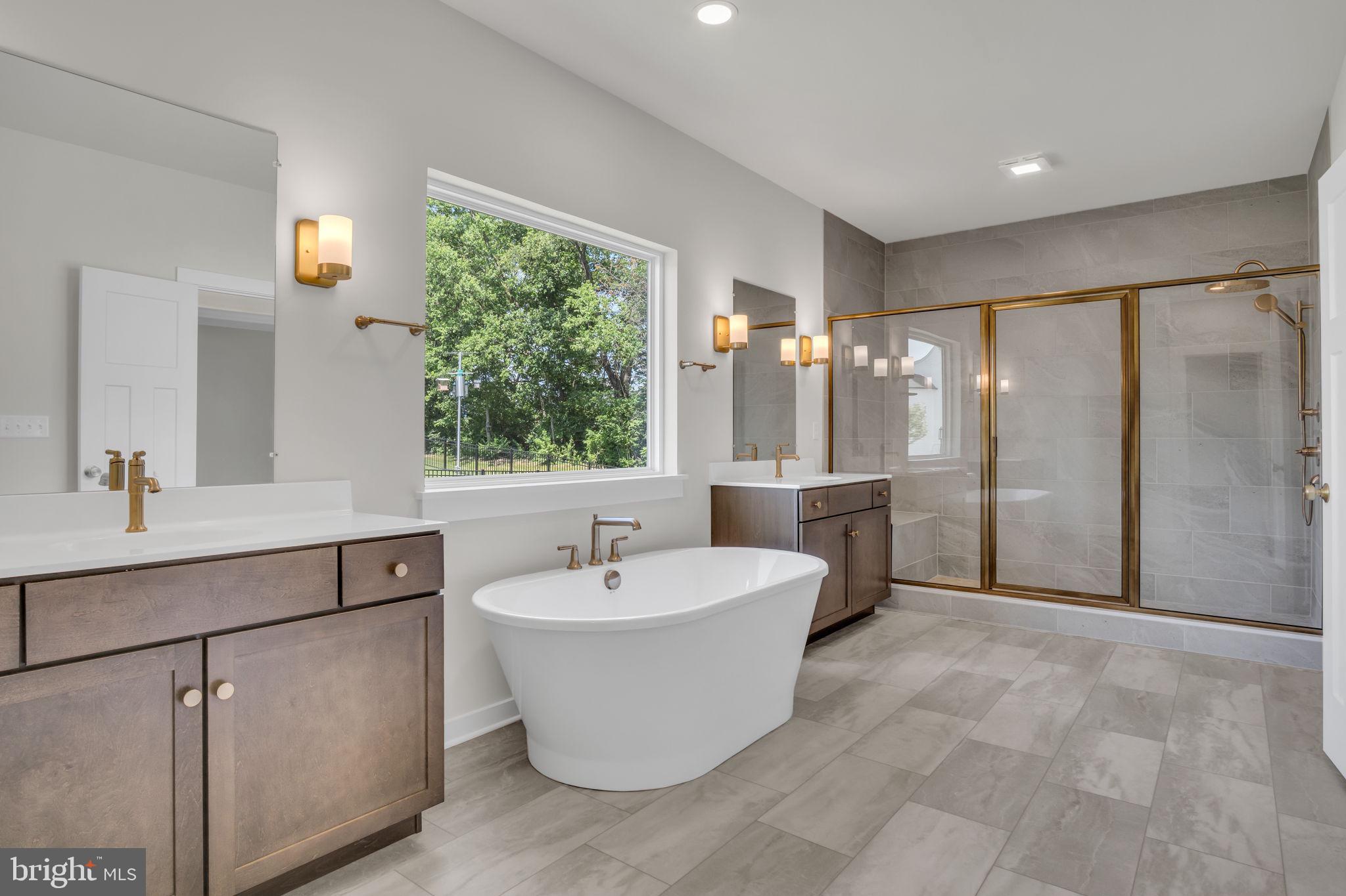 MEADOWBROOK FARMS - Residential