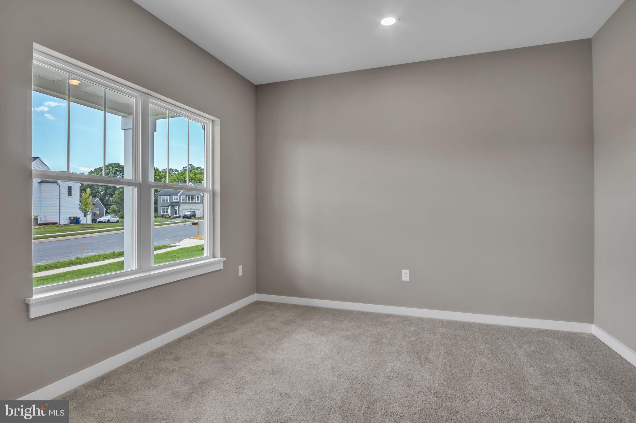 MEADOWBROOK FARMS - Residential