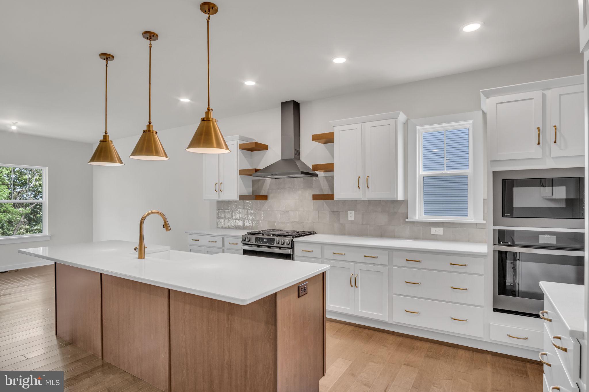 MEADOWBROOK FARMS - Residential