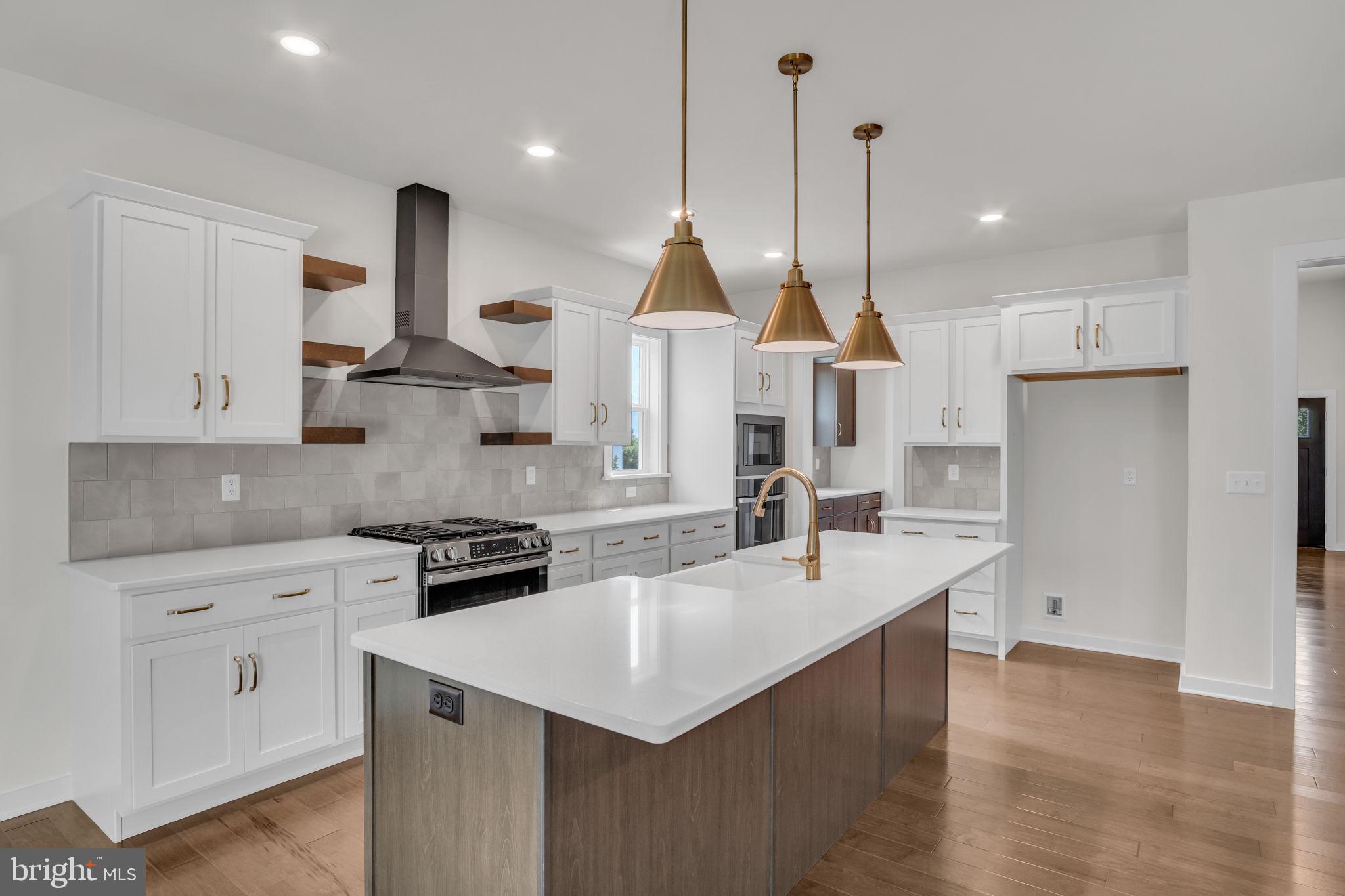MEADOWBROOK FARMS - Residential