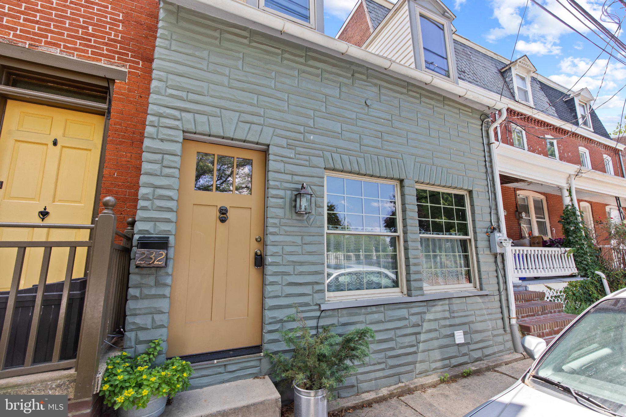 Come and see this well maintained cute rowhome in the heart of Lancaster City.  Tucked away on the quiet one way portion of E Lemon St, this home is perfect for taking advantage of all things Lancaster City has to offer.  Walk in to see the historic charm with original wood floors throughout the home, and rustic decor of the kitchen.  The kitchen also feature exposed beams, vaulted ceilings, and a skylight for additional natural light. Go up the stairs to find a large updated full bath with beautiful tile floors, and to keep with the rustic theme a refurbished clawfoot tub. The bedroom faces the east and is great for taking the sunrise.  Head out the back door to a great private patio, perfect for taking in the spring/summer/fall weather. The added green space is perfect for adding a garden or creating your own backyard oasis.  Don't miss your chance to come out and see this unique Lancaster city home!