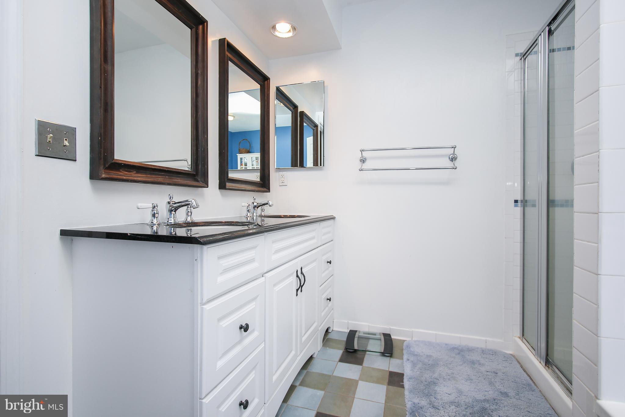 ORCHARD HILLS - Residential