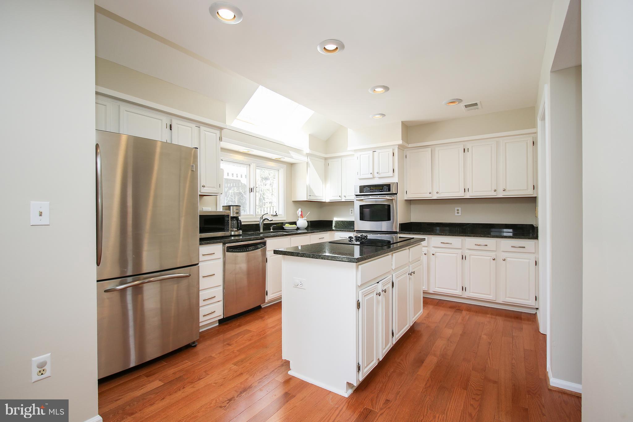 ORCHARD HILLS - Residential