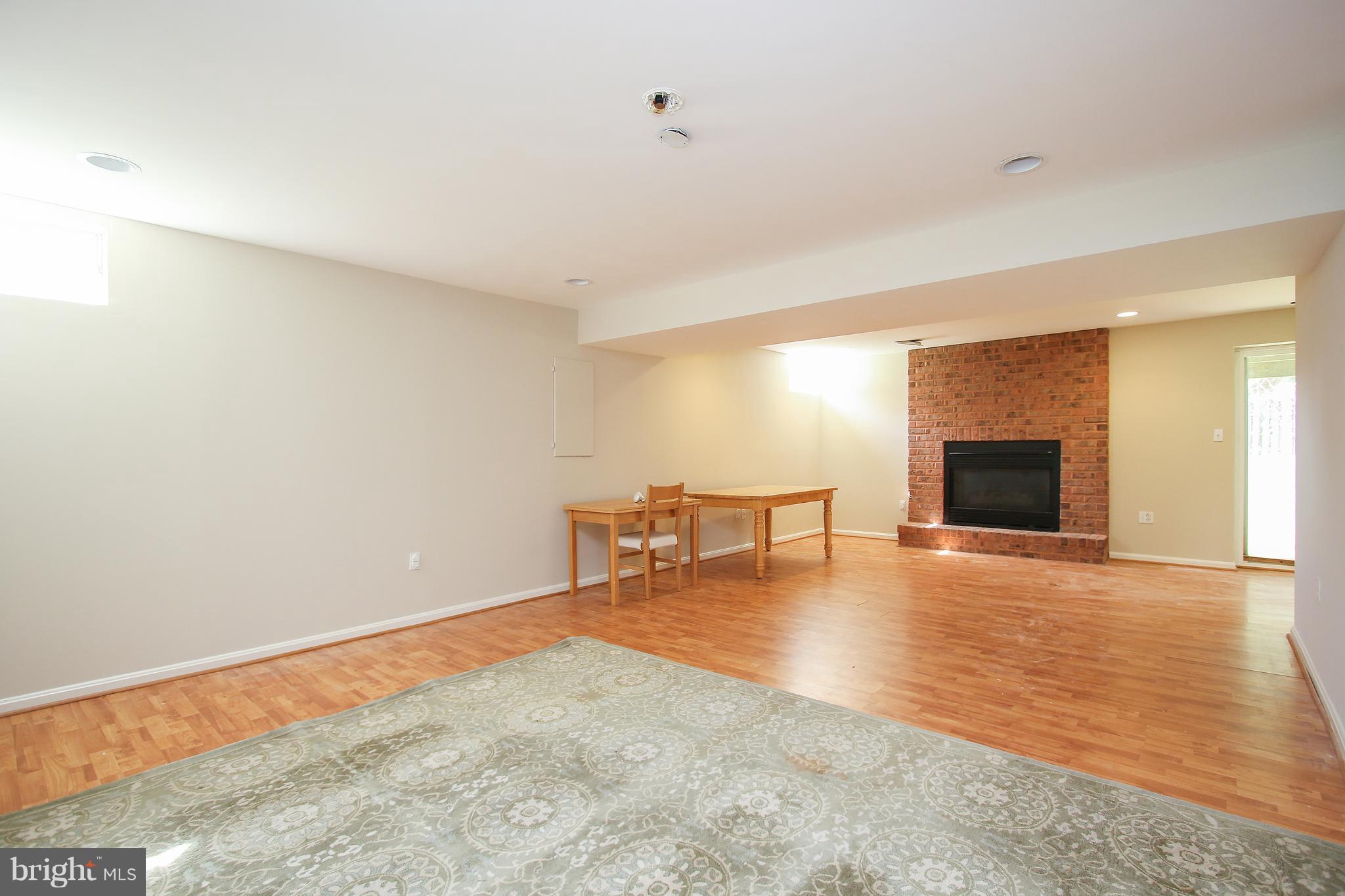 ORCHARD HILLS - Residential