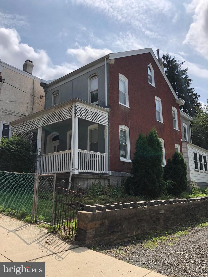 MANAYUNK - Residential Lease