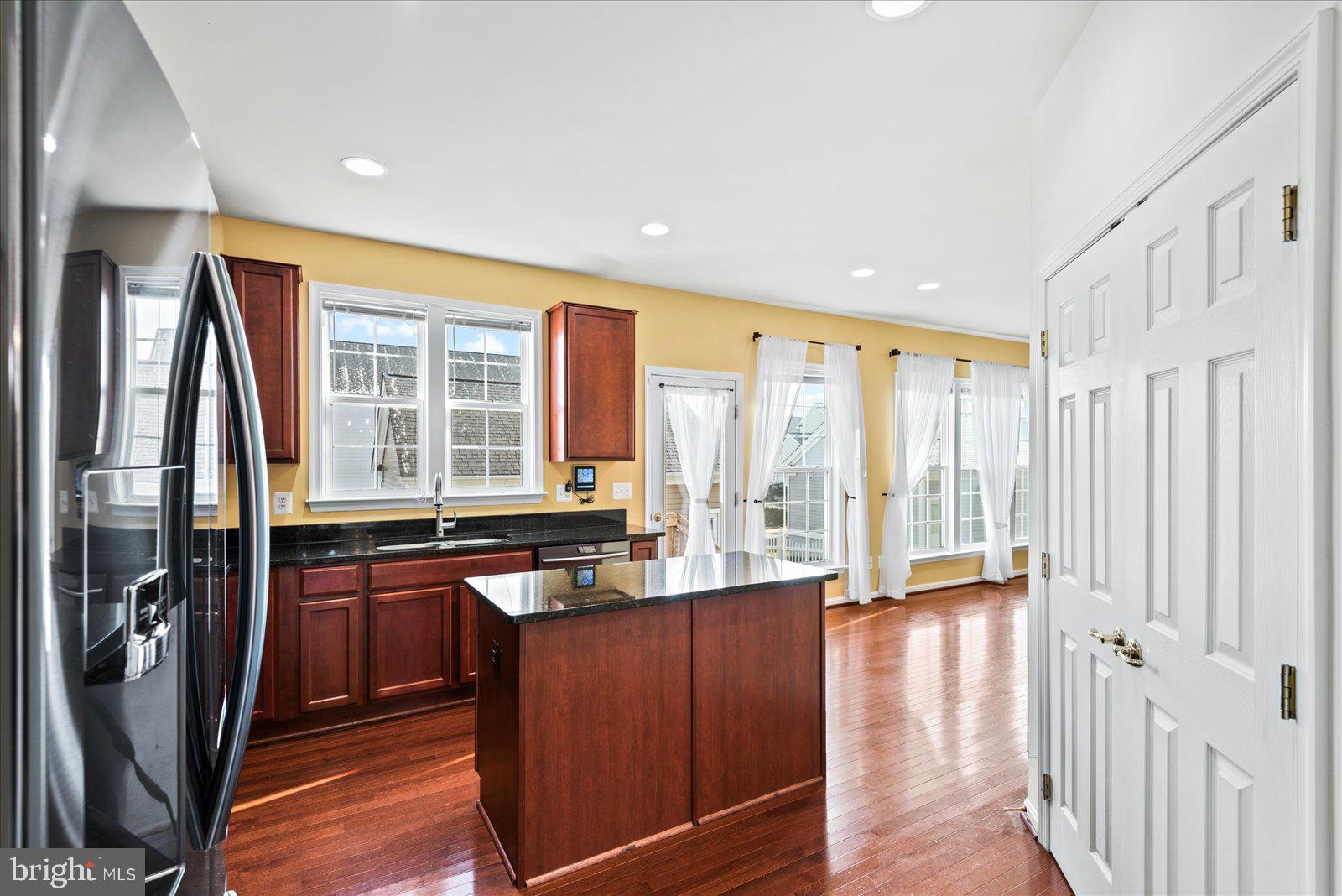 LADYSMITH VILLAGE - Residential