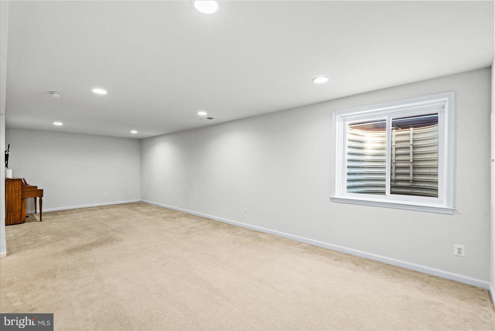 LADYSMITH VILLAGE - Residential
