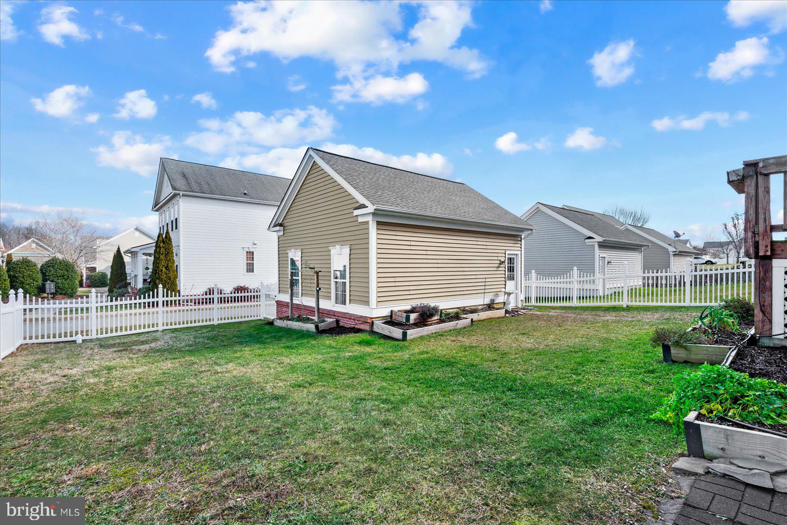 LADYSMITH VILLAGE - Residential