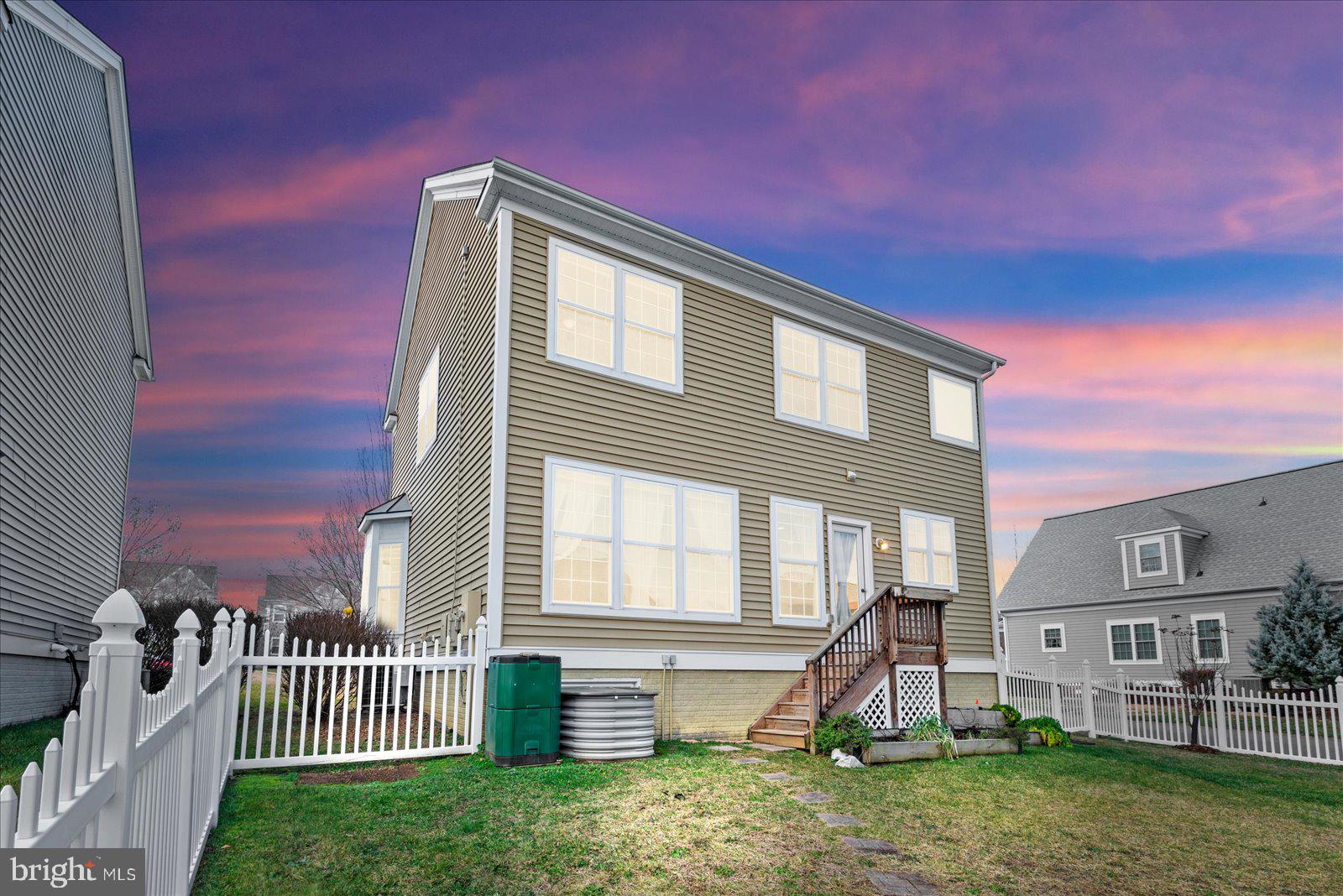 LADYSMITH VILLAGE - Residential