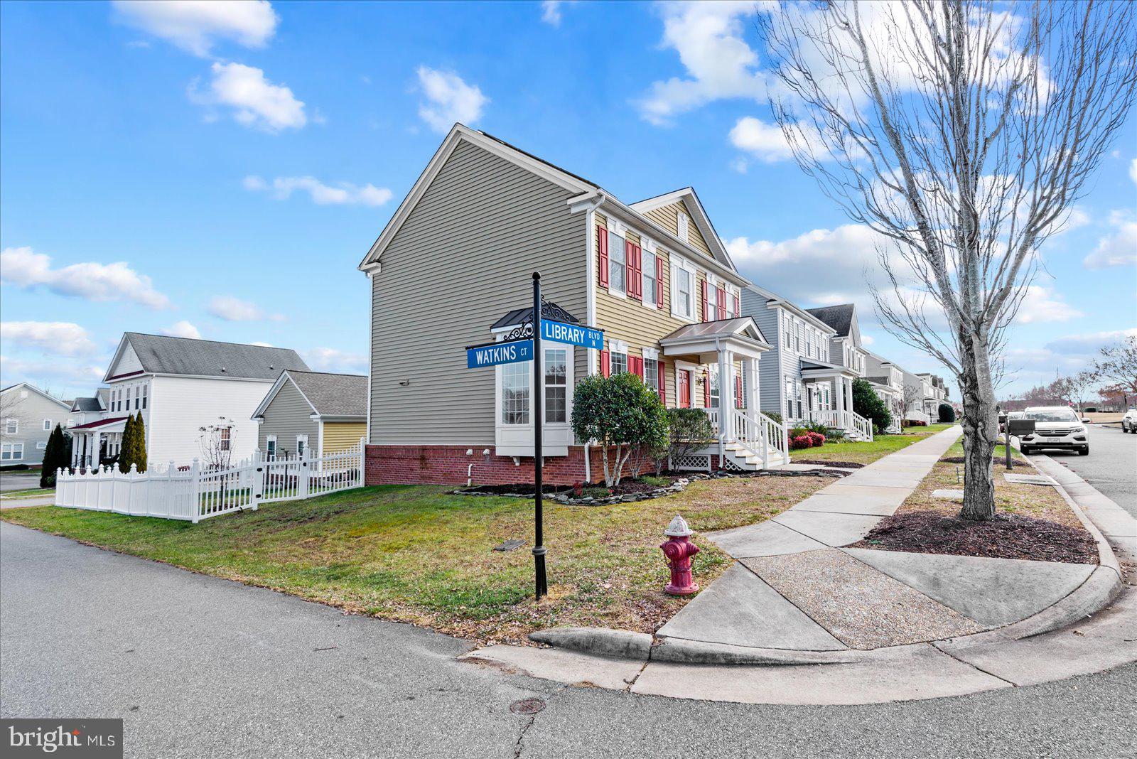 LADYSMITH VILLAGE - Residential