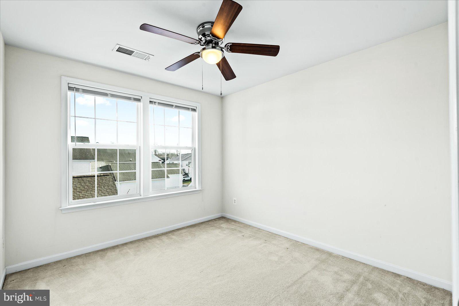 LADYSMITH VILLAGE - Residential