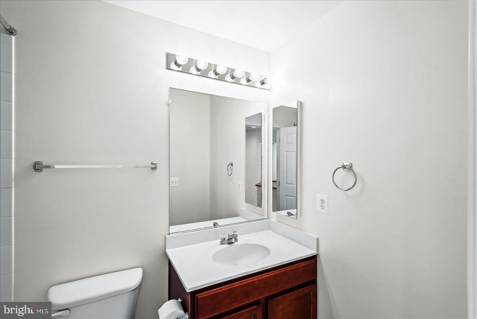 LADYSMITH VILLAGE - Residential
