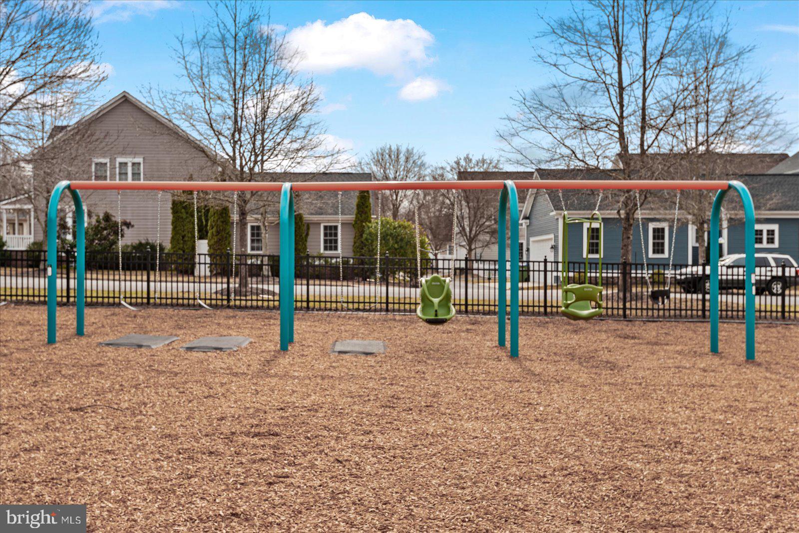 LADYSMITH VILLAGE - Residential