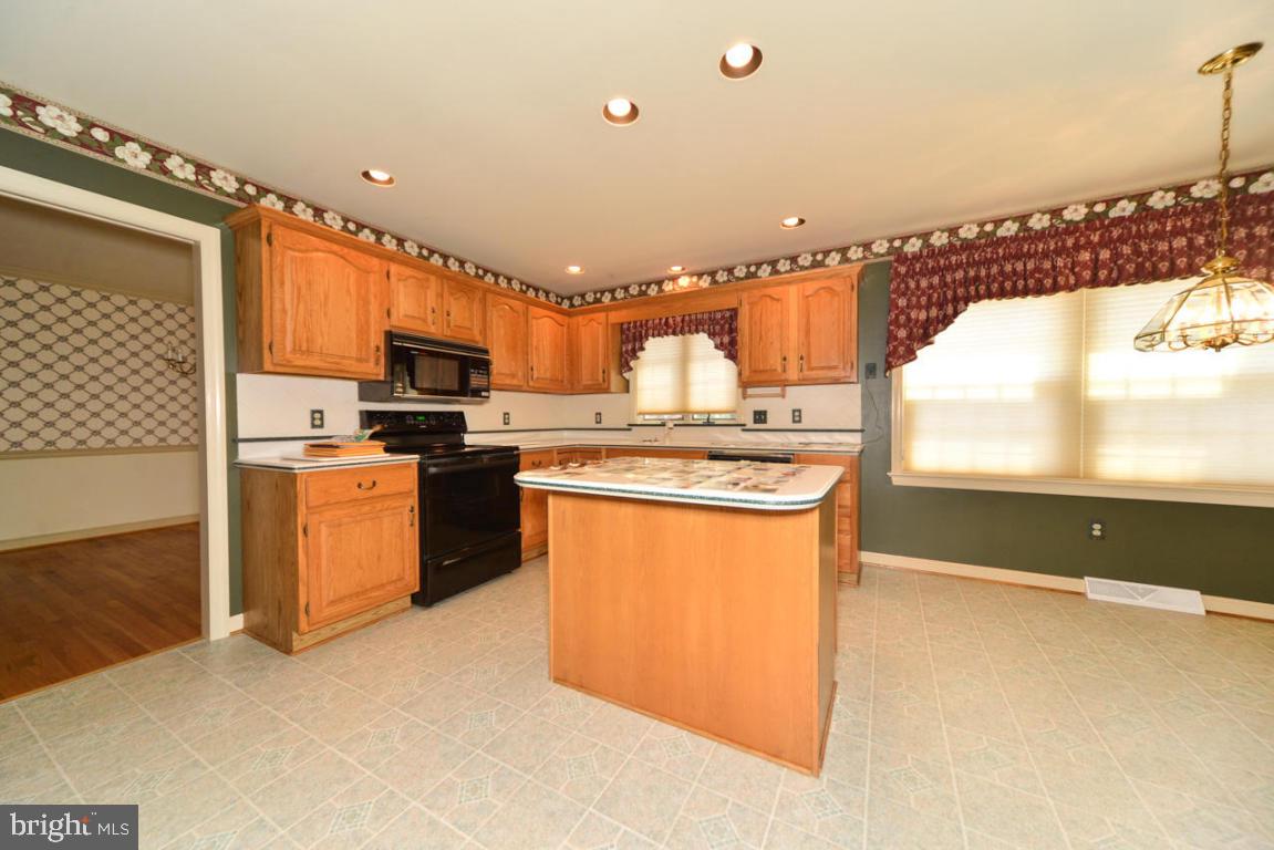 COUNTRY VIEW ESTATES - Residential