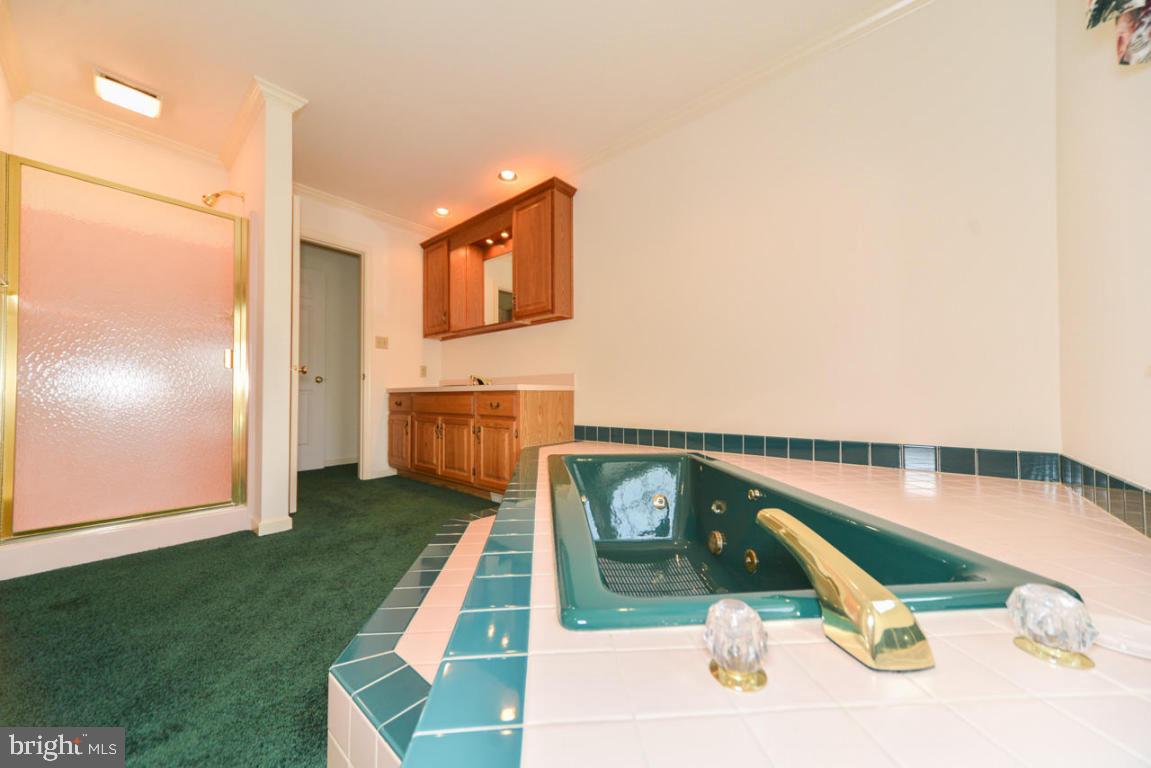 COUNTRY VIEW ESTATES - Residential