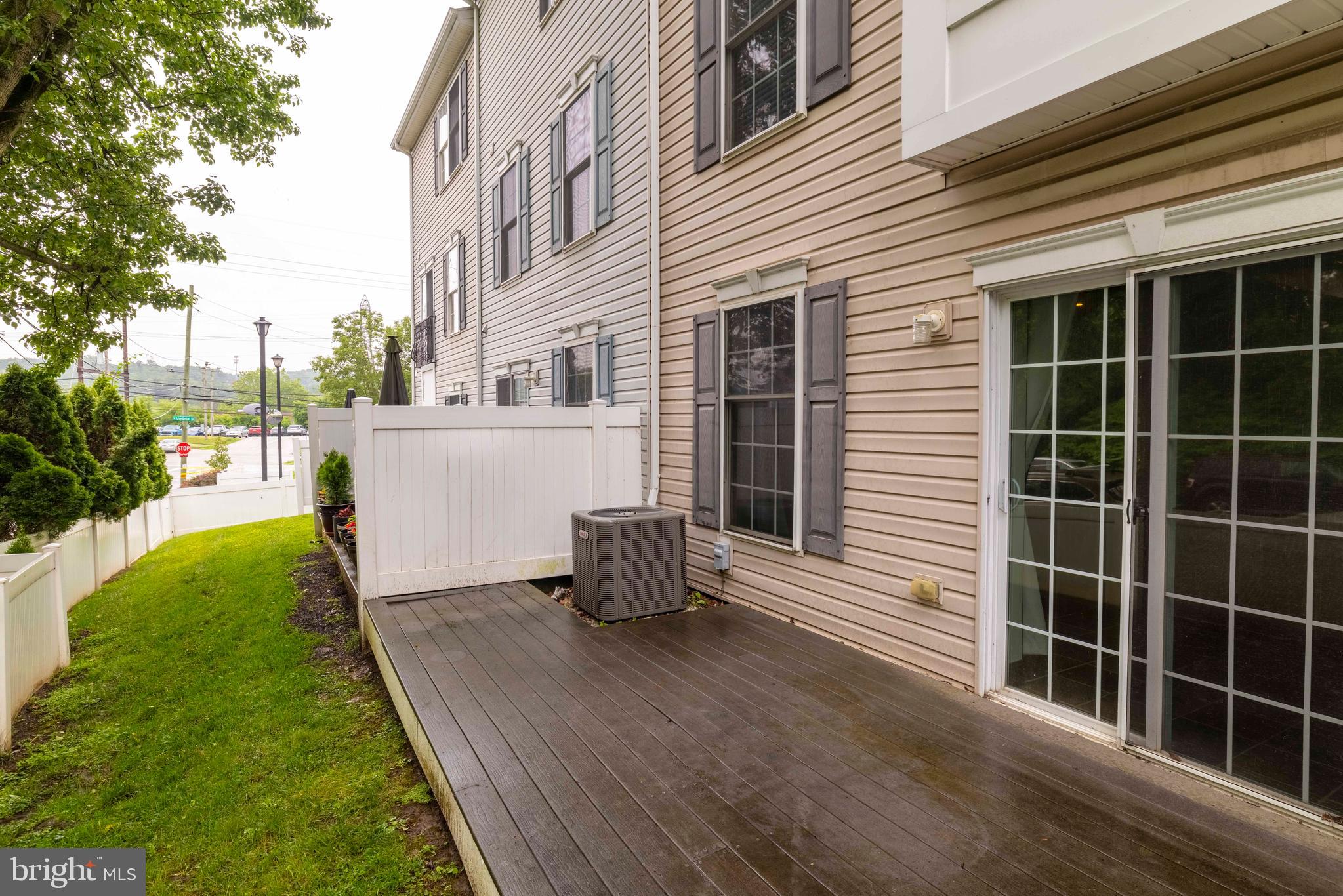 ROXBOROUGH - Residential